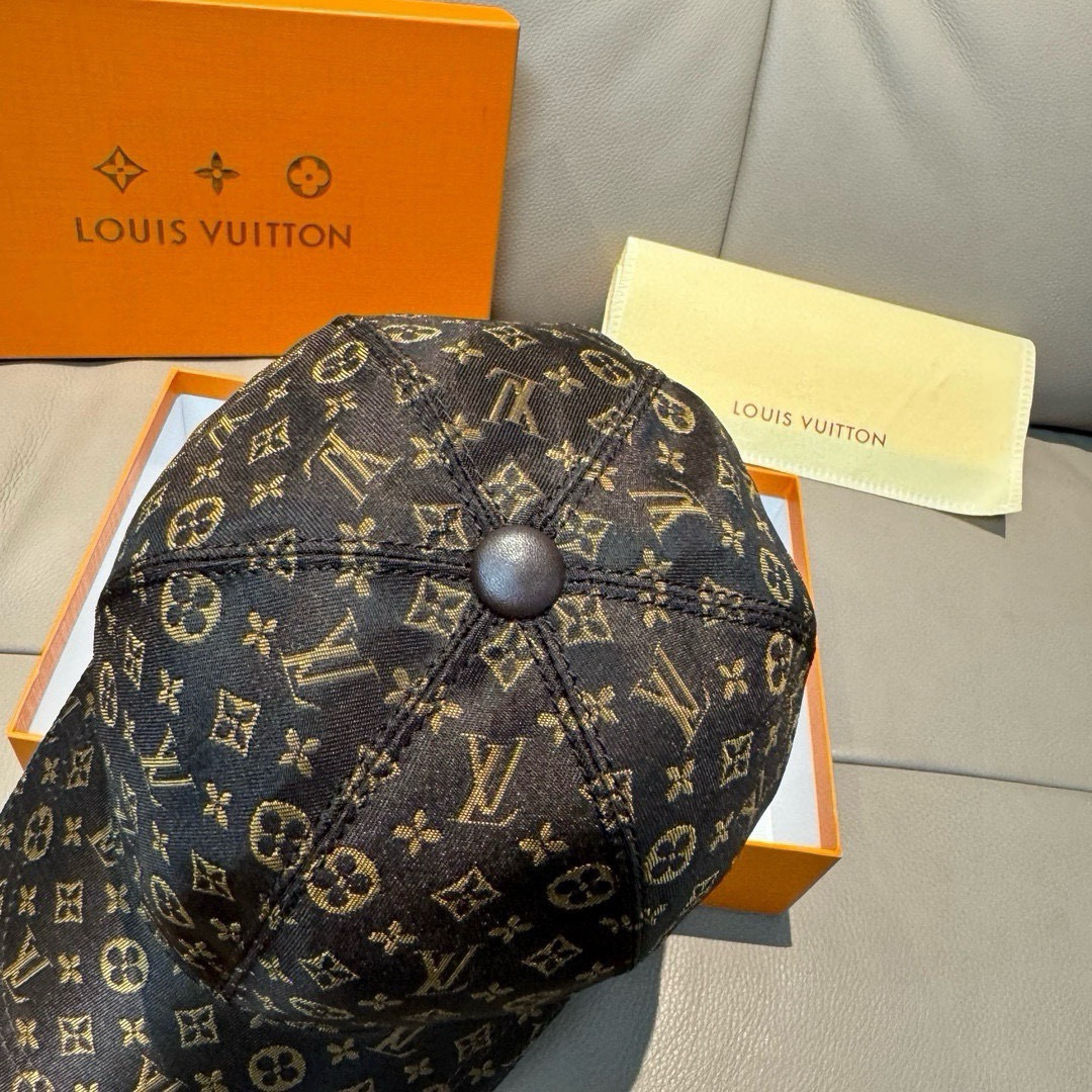 配盒子布袋，LV路易威登新款原单棒球帽， 七彩提花，专柜1:1开模订制，原版帆布料+头层牛皮，纯棉内里，