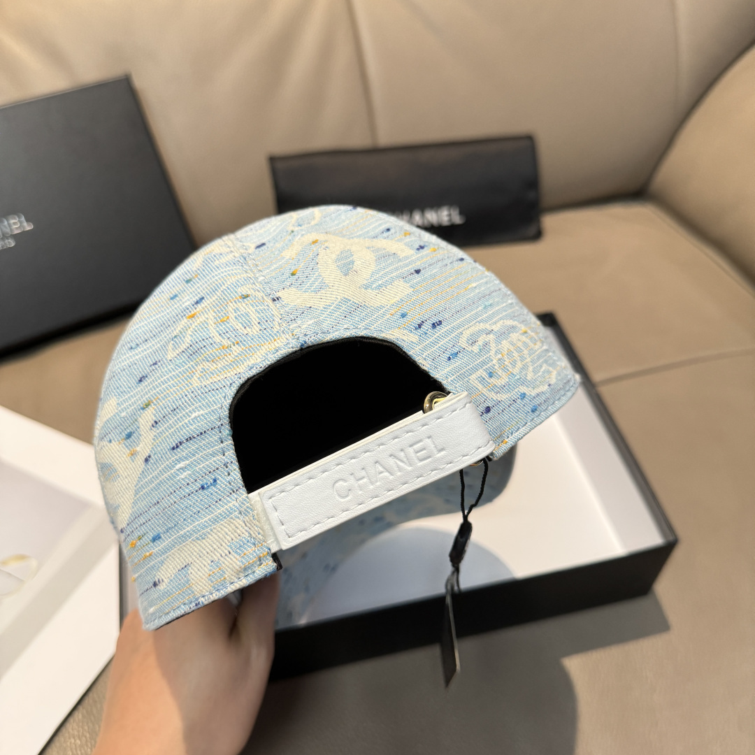 配包装布袋，Chanel(香奈儿)新款原单棒球帽， 呢料暗纹双C,专柜1:1开模订制，原版进口呢料+头层