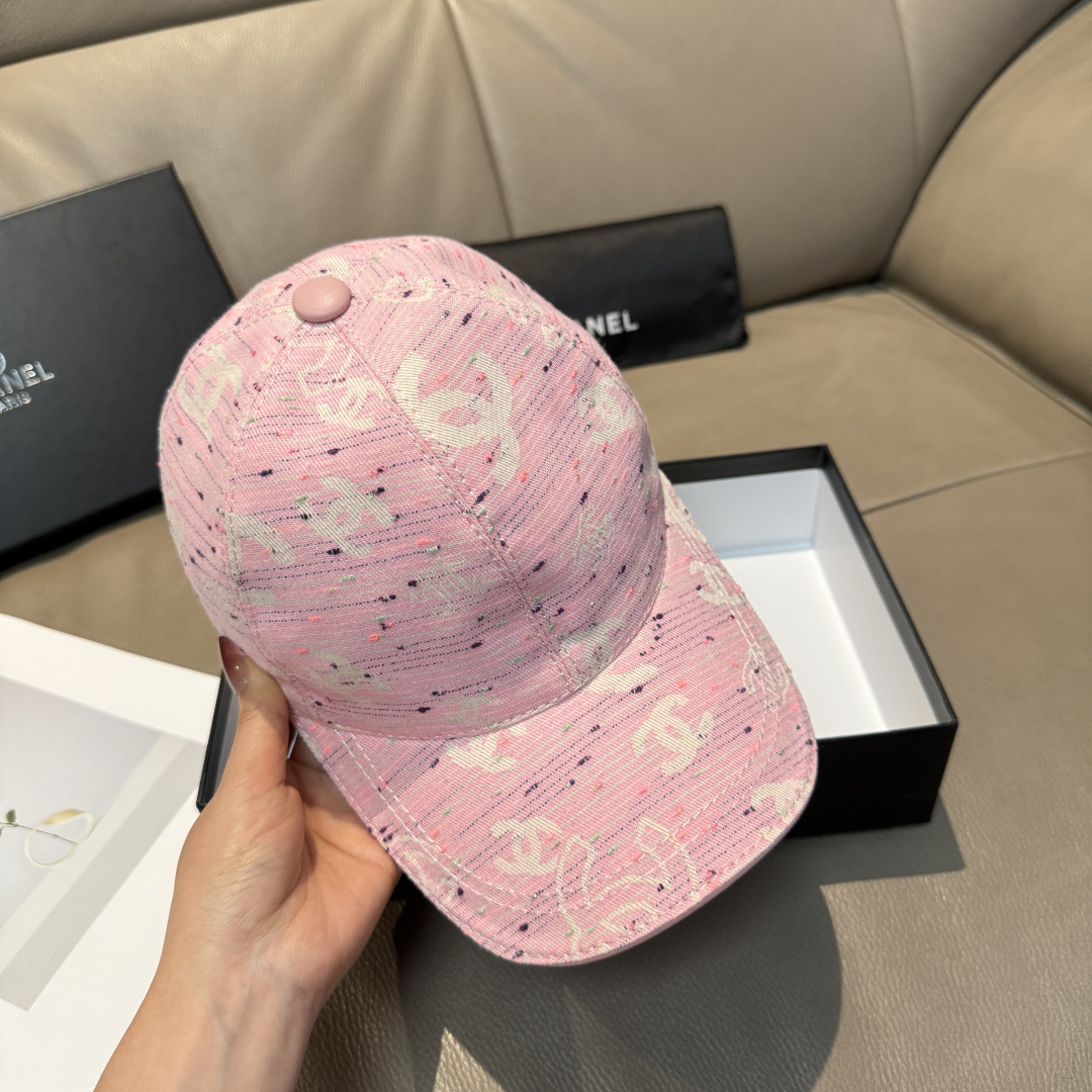 配包装布袋，Chanel(香奈儿)新款原单棒球帽， 呢料暗纹双C,专柜1:1开模订制，原版进口呢料+头层