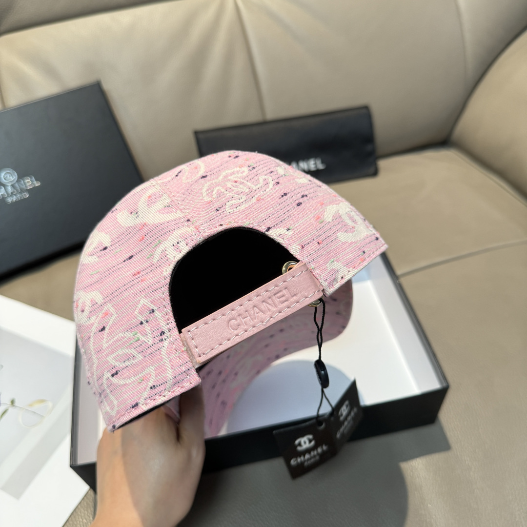 配包装布袋，Chanel(香奈儿)新款原单棒球帽， 呢料暗纹双C,专柜1:1开模订制，原版进口呢料+头层