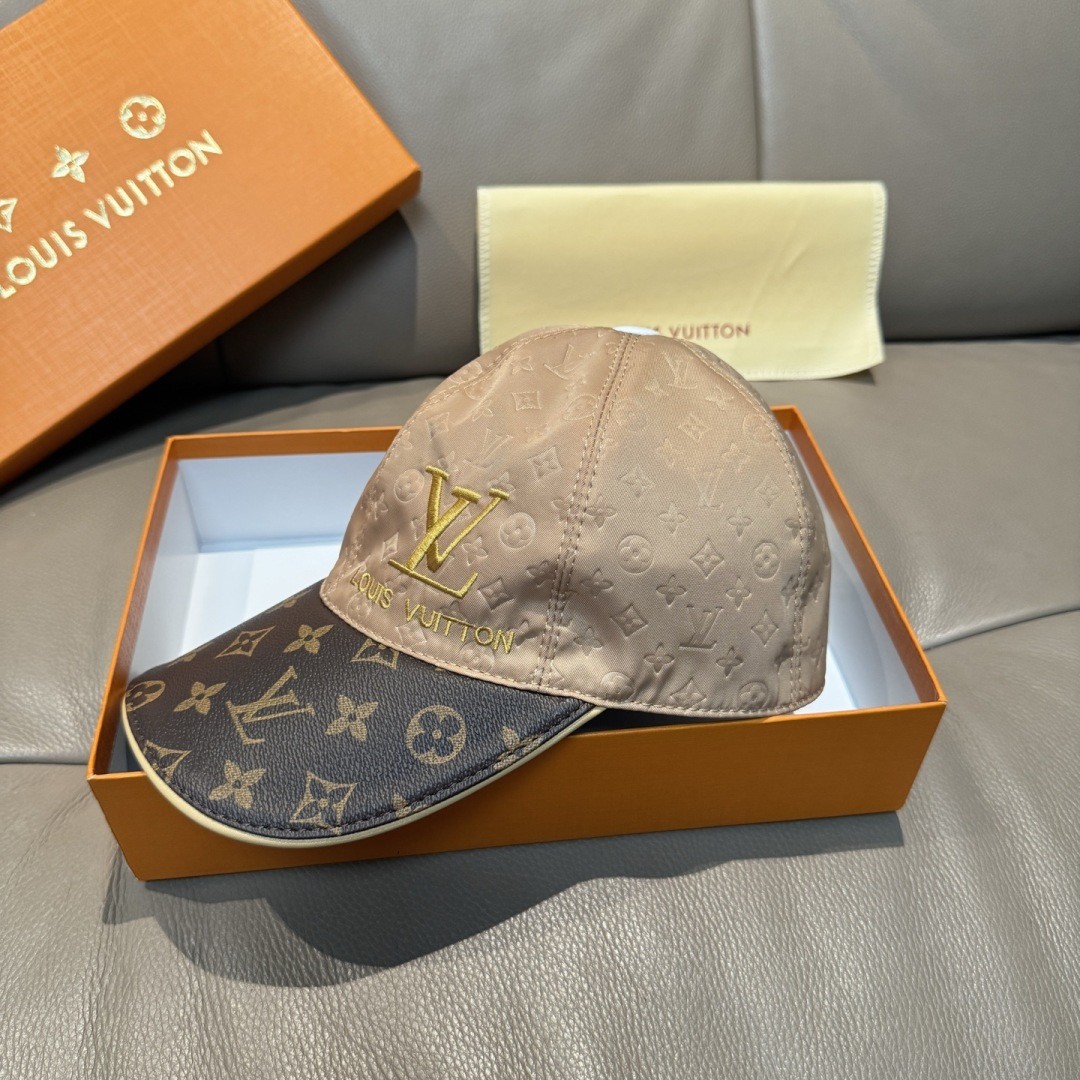配盒子布袋，LV(路易威登)新款原单棒球帽，老花拼接，1:1开模订制，原版印花绸缎面料+专柜老花皮，做工