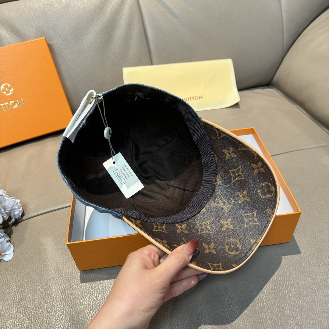 配盒子布袋，LV(路易威登)新款原单棒球帽，老花拼接，1:1开模订制，原版牛仔布料+专柜老花皮，做工细致