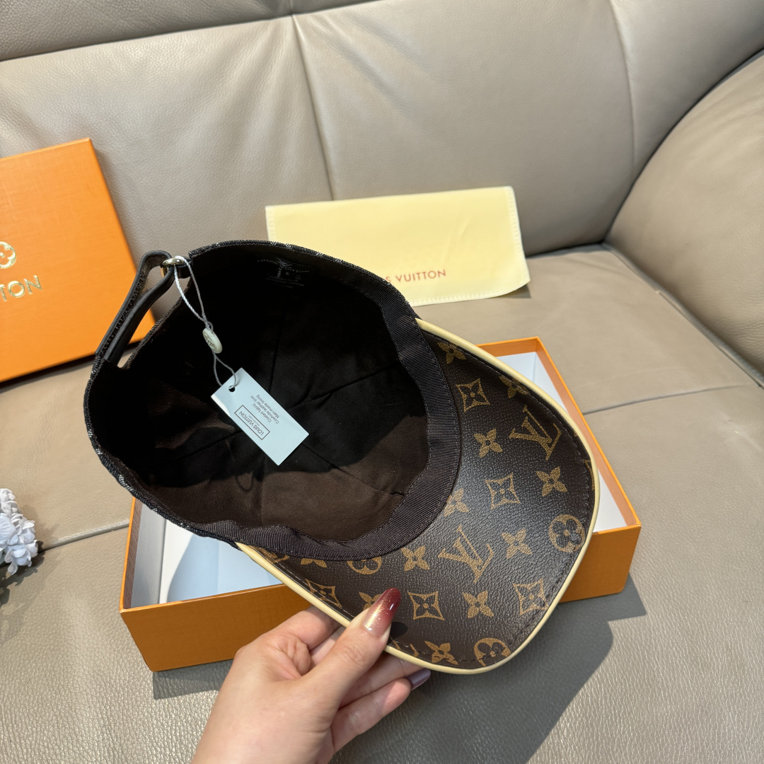 配盒子布袋，LV(路易威登)新款原单棒球帽，老花拼接，1:1开模订制，原版牛仔布料+专柜老花皮，做工细致