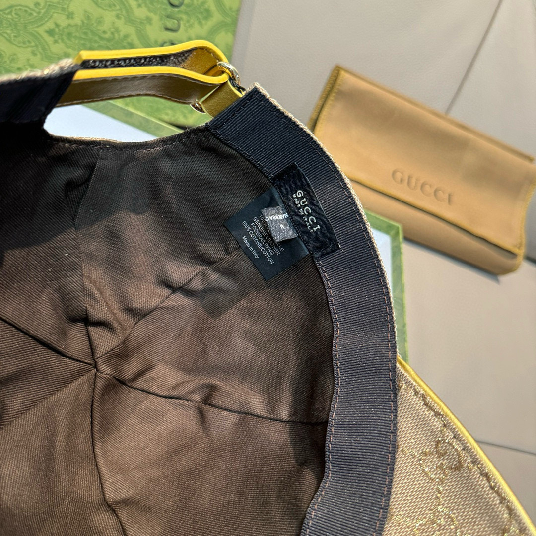 配盒子布袋，Gucci(古奇)经典原单棒球帽😍😍金丝logo。专柜1:1开模订制，最高版本，原版帆布料+