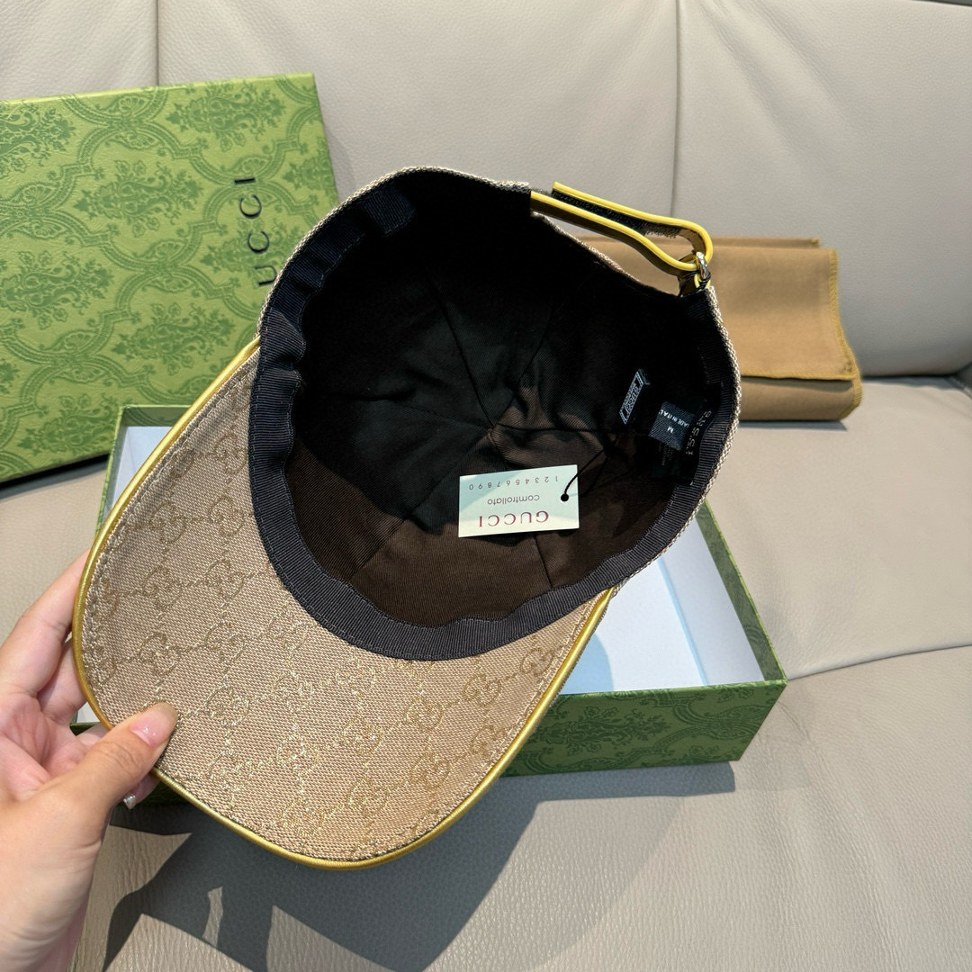 配盒子布袋，Gucci(古奇)经典原单棒球帽😍😍金丝logo。专柜1:1开模订制，最高版本，原版帆布料+
