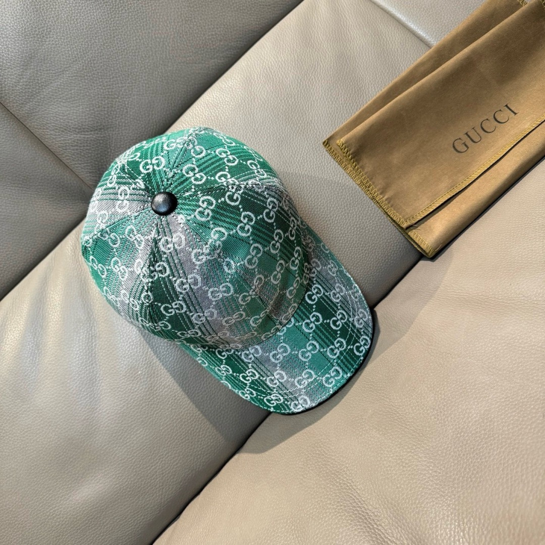配盒子布袋，Gucci(古奇)新款原单棒球帽，渐变糖果双G，专柜1:1开模订制！原版牛仔布料+头层牛皮，