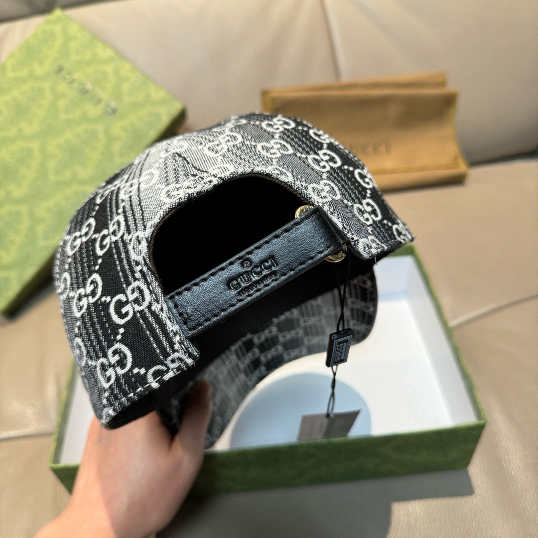 配盒子布袋，Gucci(古奇)新款原单棒球帽，渐变糖果双G，专柜1:1开模订制！原版牛仔布料+头层牛皮，
