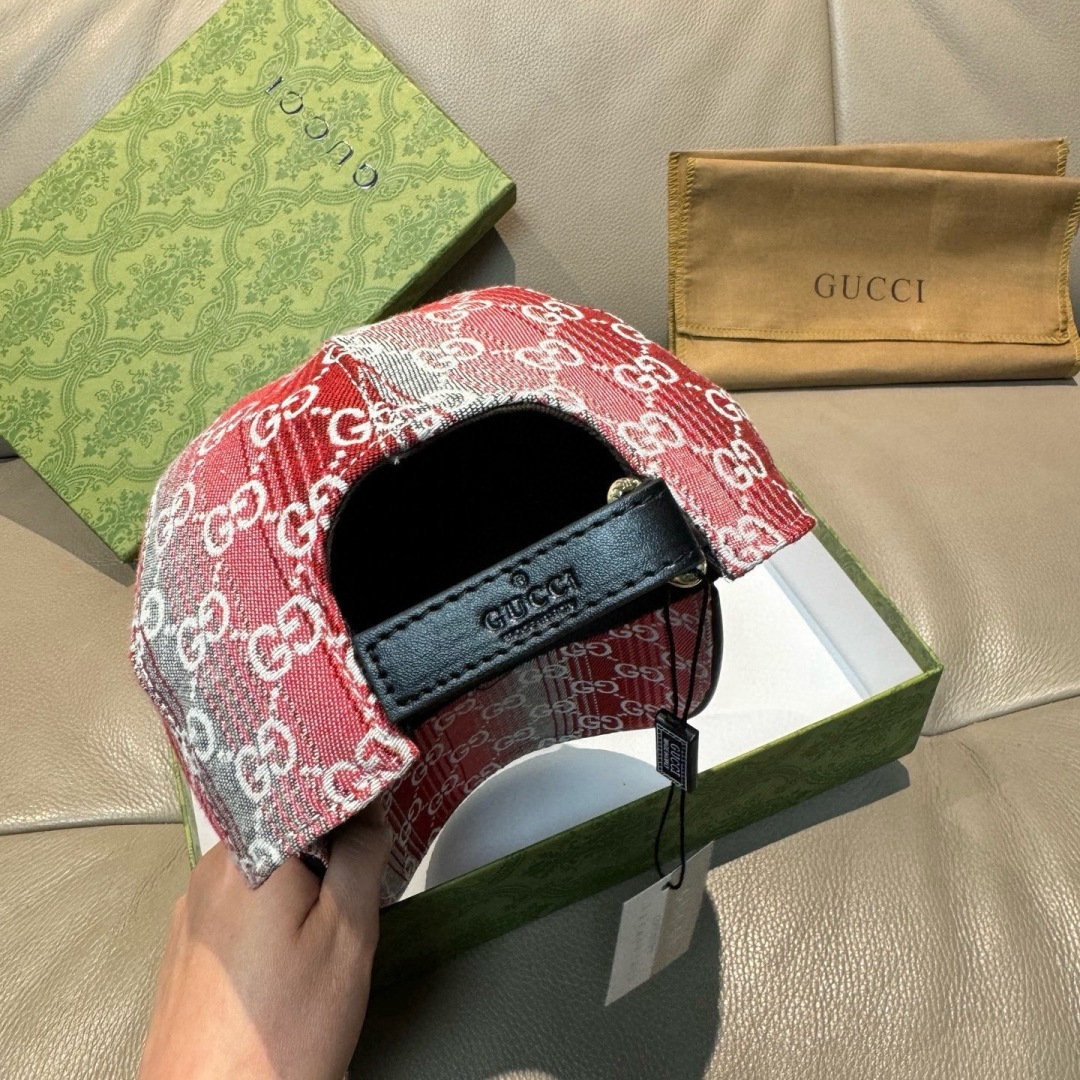 配盒子布袋，Gucci(古奇)新款原单棒球帽，渐变糖果双G，专柜1:1开模订制！原版牛仔布料+头层牛皮，
