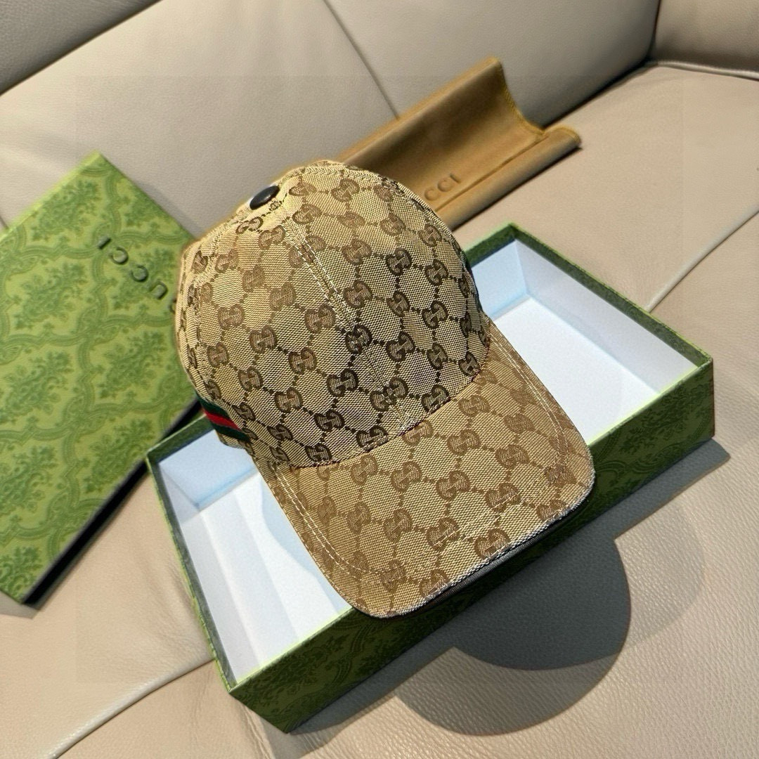 万年经典款！杏色，黑色有s和L码配盒子布袋，Gucci(古奇)经典原单棒球帽😍😍专柜1:1开模订制，最高