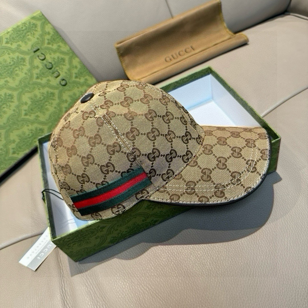 万年经典款！杏色，黑色有s和L码配盒子布袋，Gucci(古奇)经典原单棒球帽😍😍专柜1:1开模订制，最高