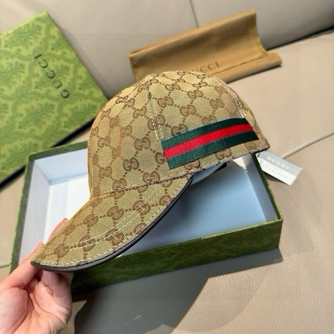 万年经典款！杏色，黑色有s和L码配盒子布袋，Gucci(古奇)经典原单棒球帽😍😍专柜1:1开模订制，最高