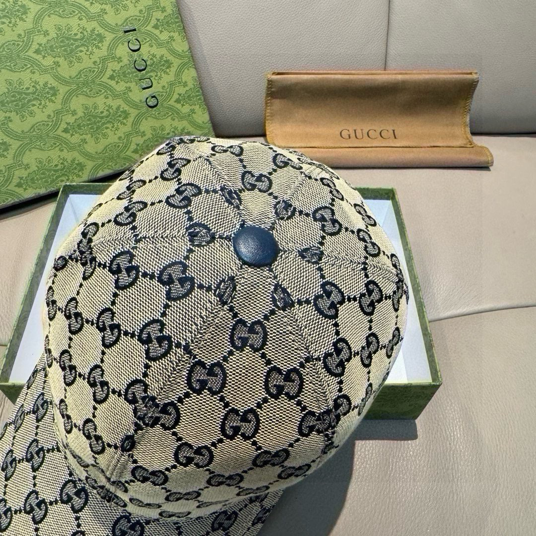 万年经典款！杏色，黑色有s和L码配盒子布袋，Gucci(古奇)经典原单棒球帽😍😍专柜1:1开模订制，最高