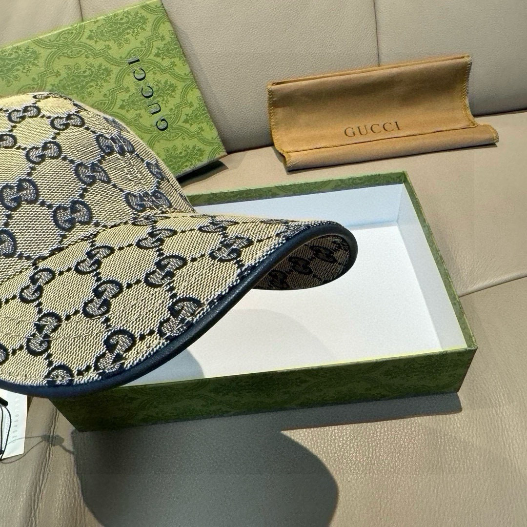 万年经典款！杏色，黑色有s和L码配盒子布袋，Gucci(古奇)经典原单棒球帽😍😍专柜1:1开模订制，最高