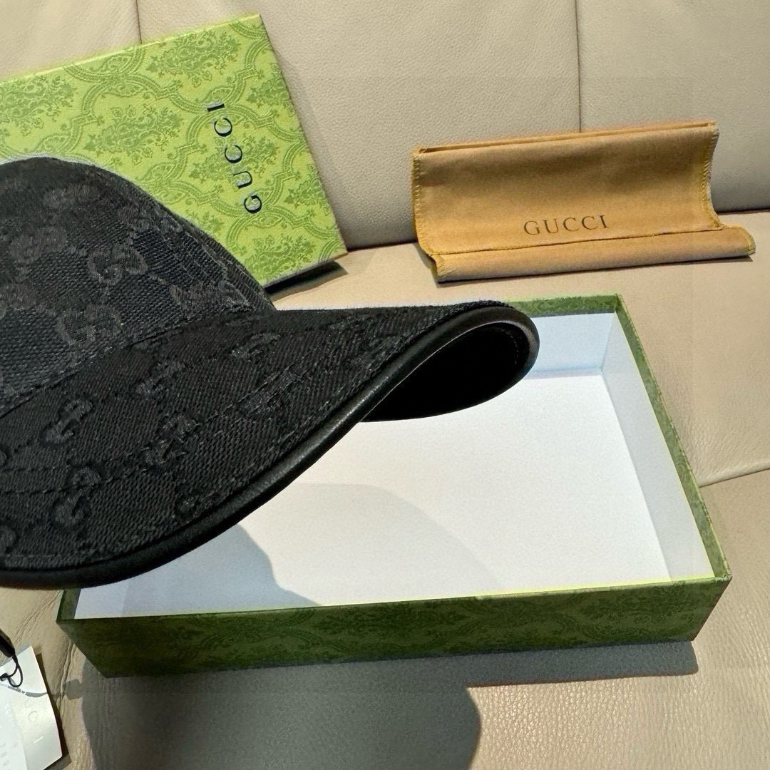 万年经典款！杏色，黑色有s和L码配盒子布袋，Gucci(古奇)经典原单棒球帽😍😍专柜1:1开模订制，最高