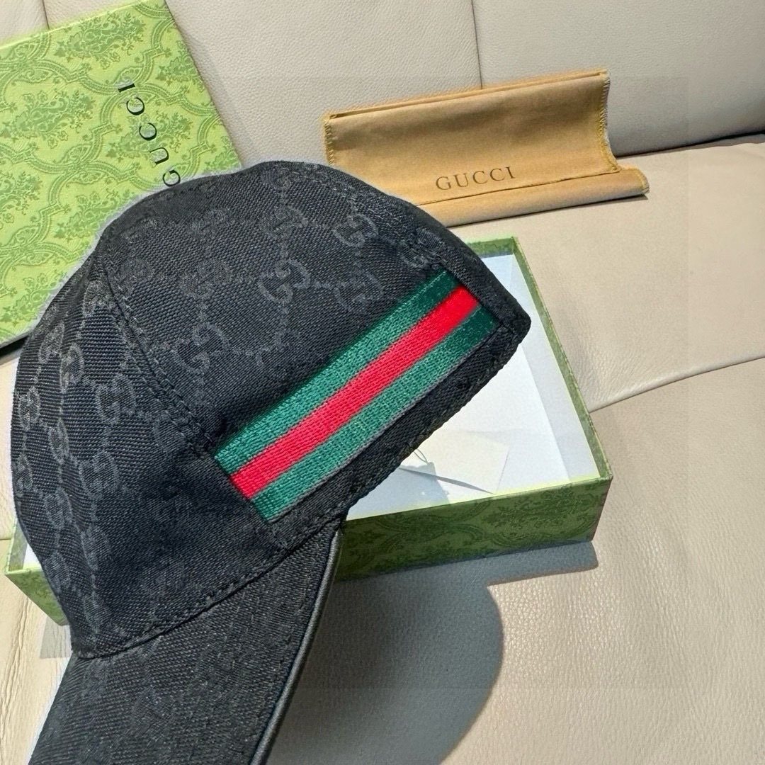 万年经典款！杏色，黑色有s和L码配盒子布袋，Gucci(古奇)经典原单棒球帽😍😍专柜1:1开模订制，最高