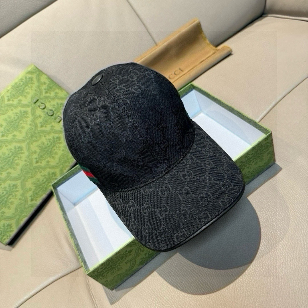 万年经典款！杏色，黑色有s和L码配盒子布袋，Gucci(古奇)经典原单棒球帽😍😍专柜1:1开模订制，最高