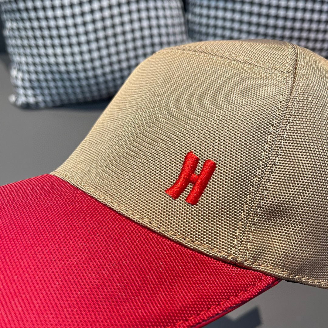 新款出货配盒子布袋，HERMÈS (爱马仕)最新款原单棒球帽，拼色H，正品开模订制，原版透气帆布面料+头