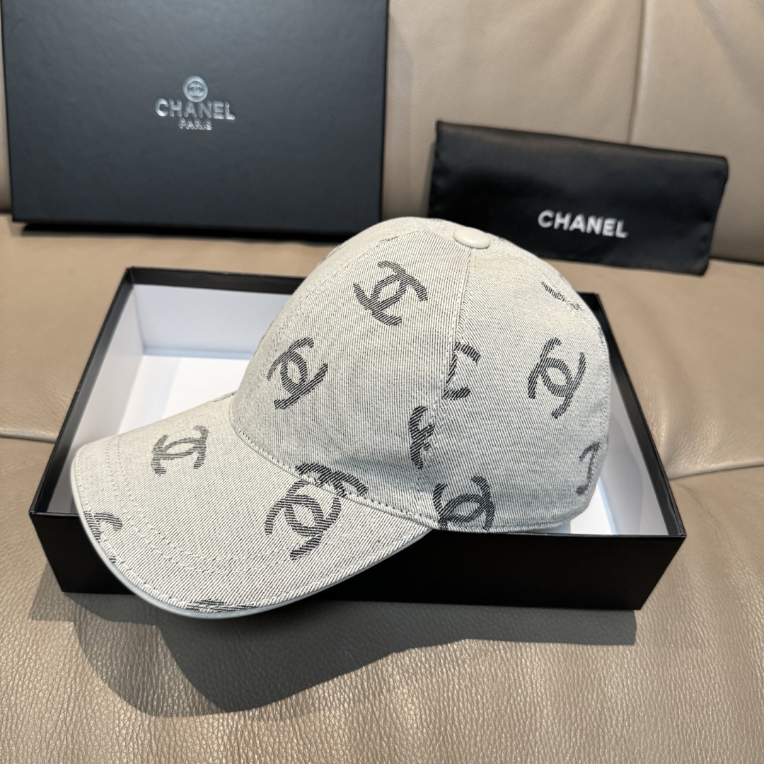 配包装布袋，Chanel(香奈儿)经典原单棒球帽， 经典双C,专柜1:1开模订制，原版帆布料+头层牛皮，