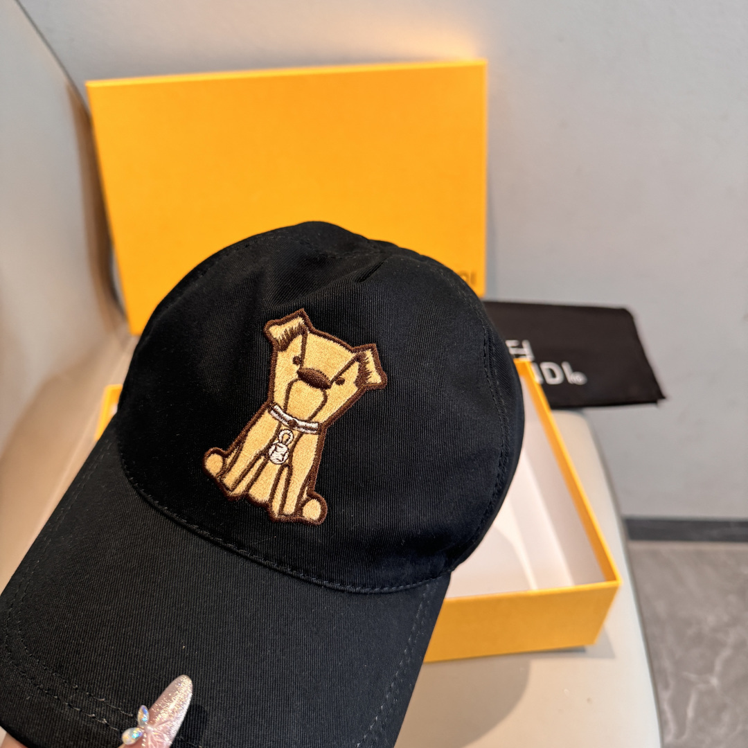 配盒子布袋，Fendi（芬迪）新款原单棒球帽， 双F狗狗刺绣，专柜热卖款中，1:1开模订制，原厂棉布料+