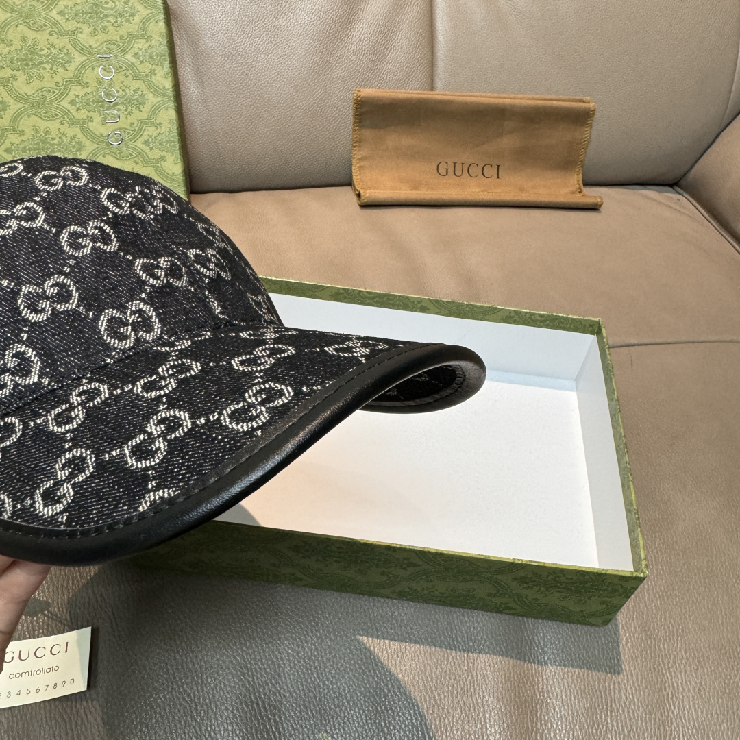 配盒子布袋，Gucci(古奇)经典原单棒球帽，双G牛仔提花，复古设计，专柜1:1开模订制！原版牛仔布料+