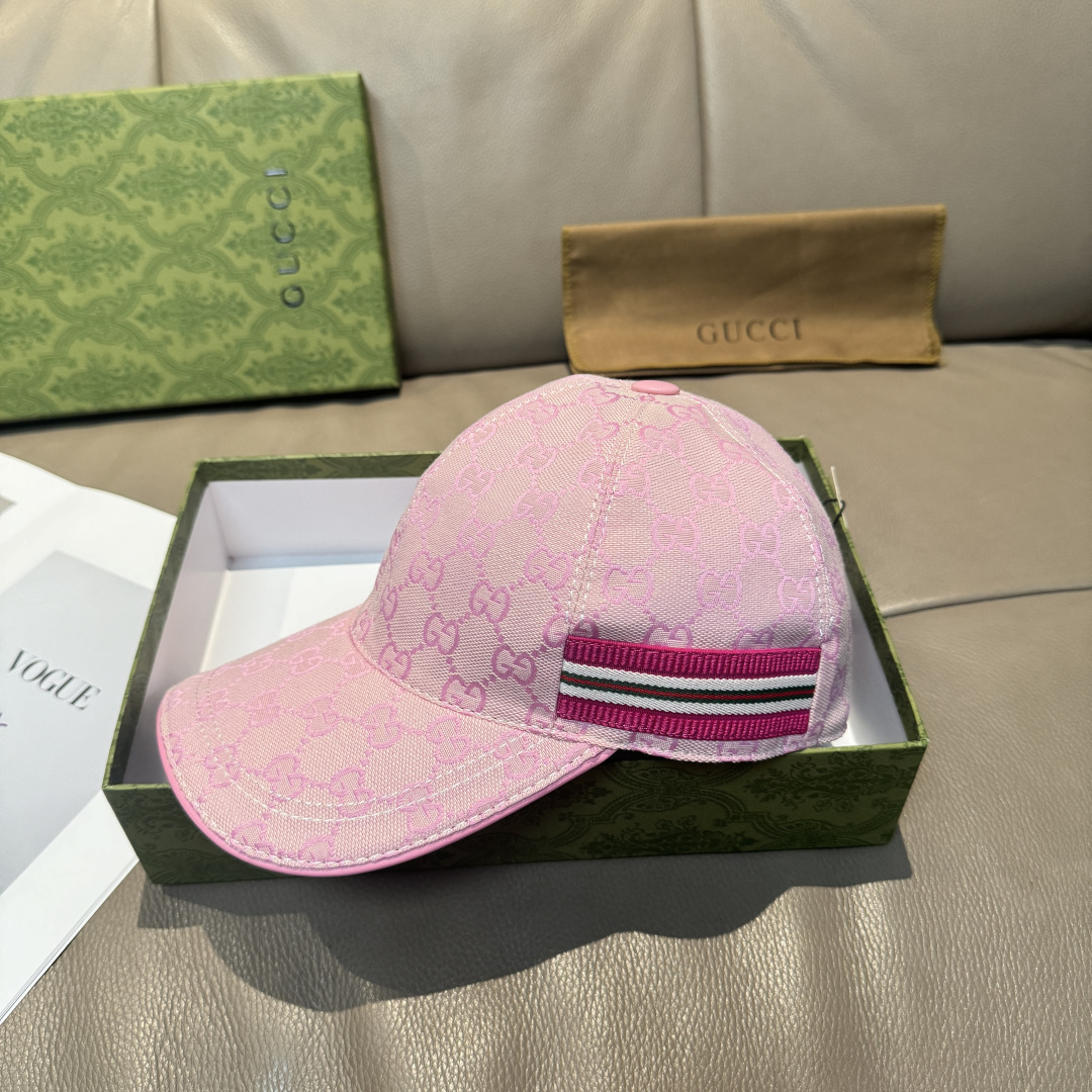 配盒子布袋，Gucci(古奇)新款原单棒球帽专柜1:1开模订制！原版帆布料+头层牛皮，轻盈透气！实物拍摄