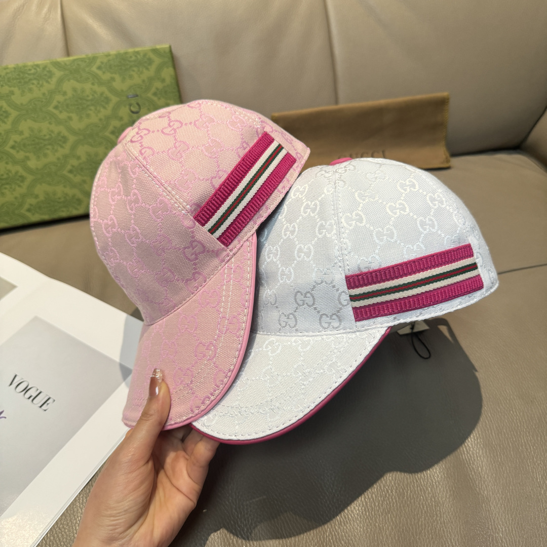 配盒子布袋，Gucci(古奇)新款原单棒球帽专柜1:1开模订制！原版帆布料+头层牛皮，轻盈透气！实物拍摄