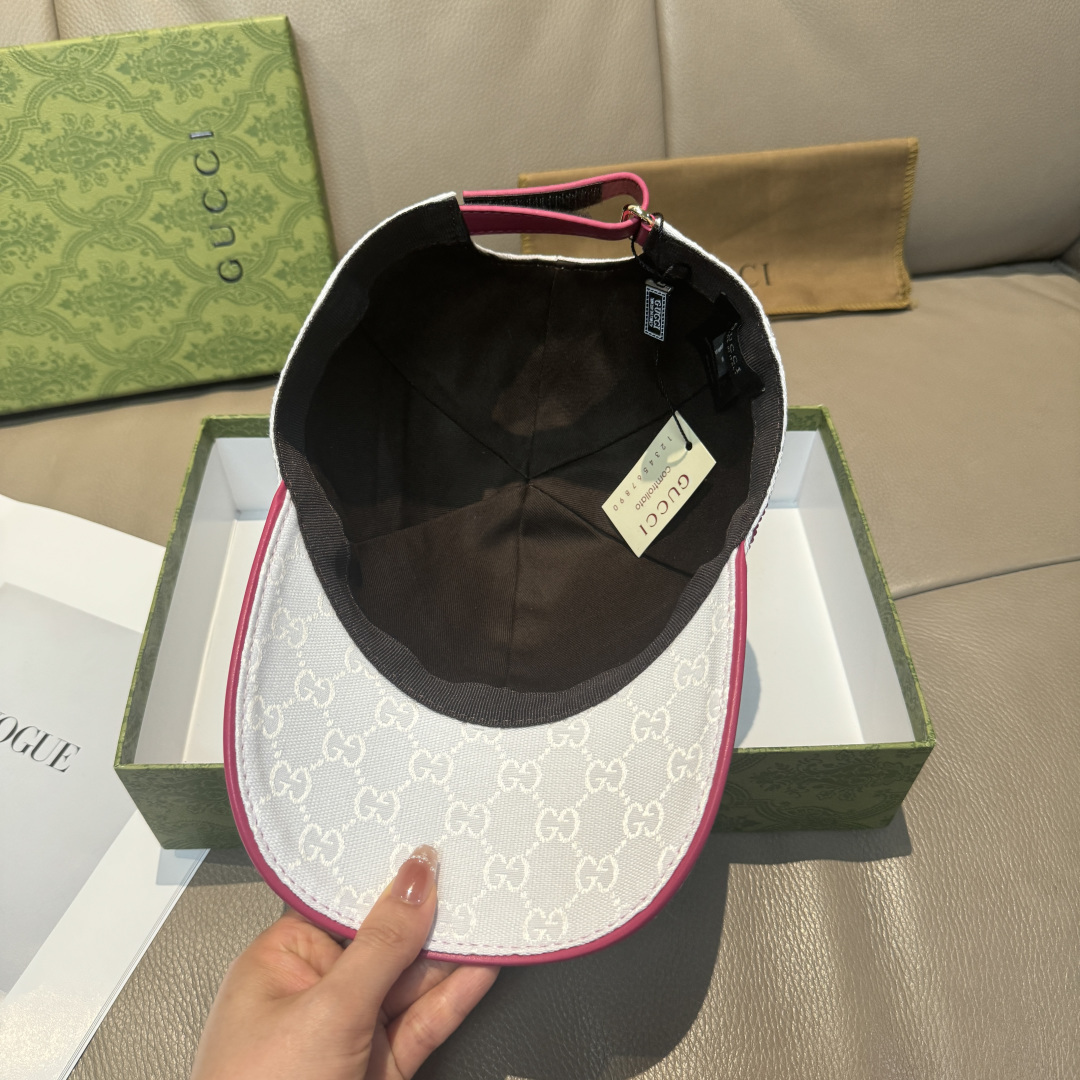 配盒子布袋，Gucci(古奇)新款原单棒球帽专柜1:1开模订制！原版帆布料+头层牛皮，轻盈透气！实物拍摄