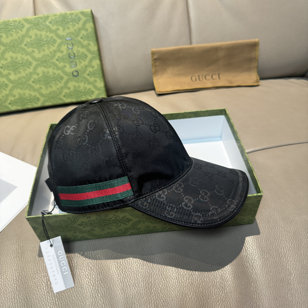 万年经典款！配盒子布袋，Gucci(古奇)经典原单棒球帽😍😍专柜1:1开模订制，最高版本，原版绸缎面料+