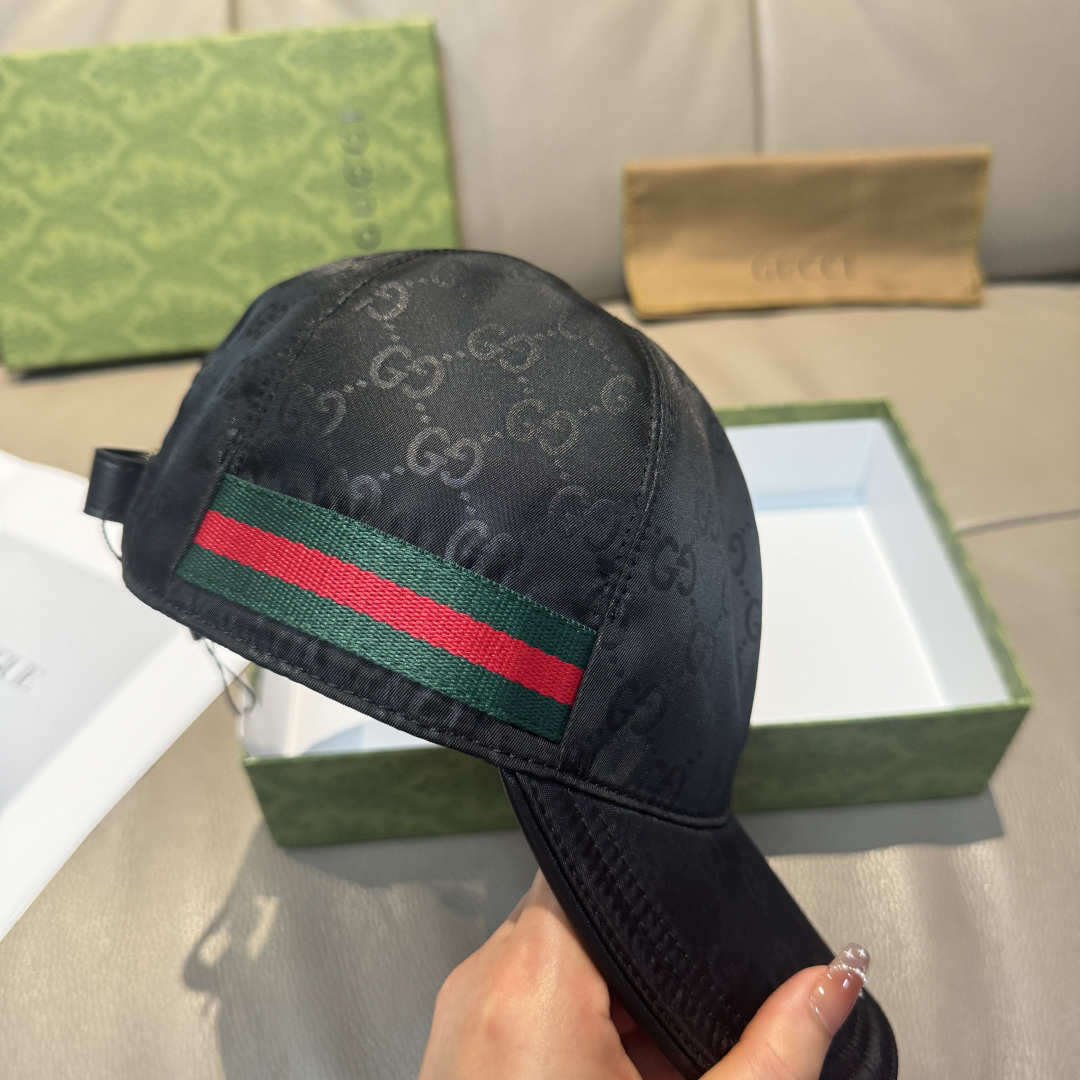 万年经典款！配盒子布袋，Gucci(古奇)经典原单棒球帽😍😍专柜1:1开模订制，最高版本，原版绸缎面料+