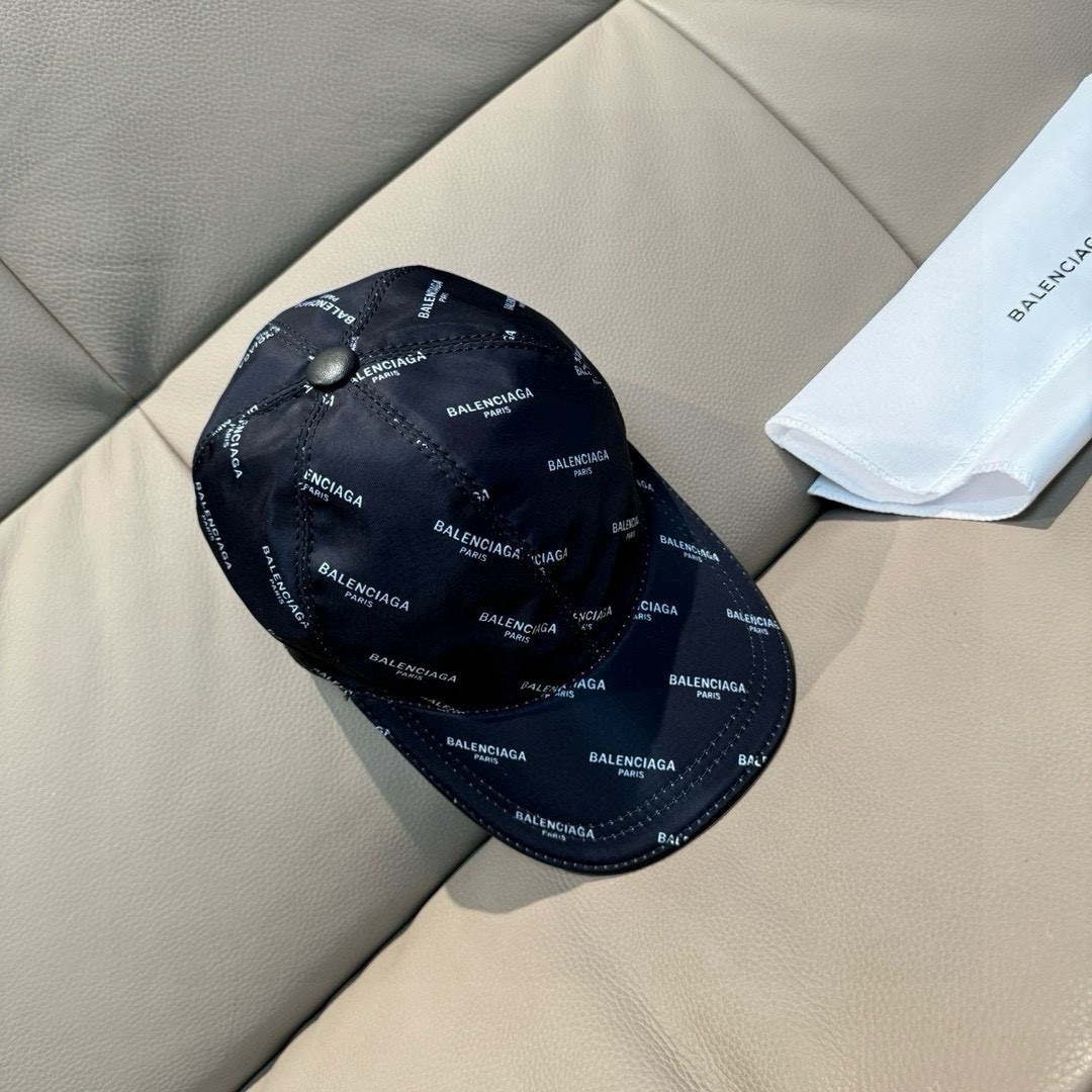 配盒子布袋，Balenciaga（巴黎世家）经典原单棒球帽， 专柜1:1开模订制，原版丝印绸缎面料+头层