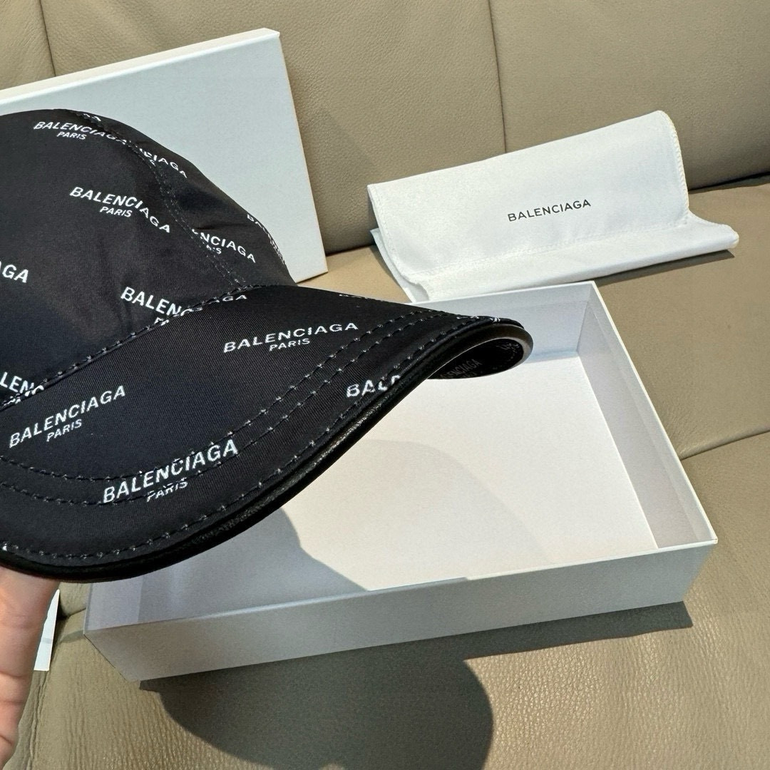 配盒子布袋，Balenciaga（巴黎世家）经典原单棒球帽， 专柜1:1开模订制，原版丝印绸缎面料+头层