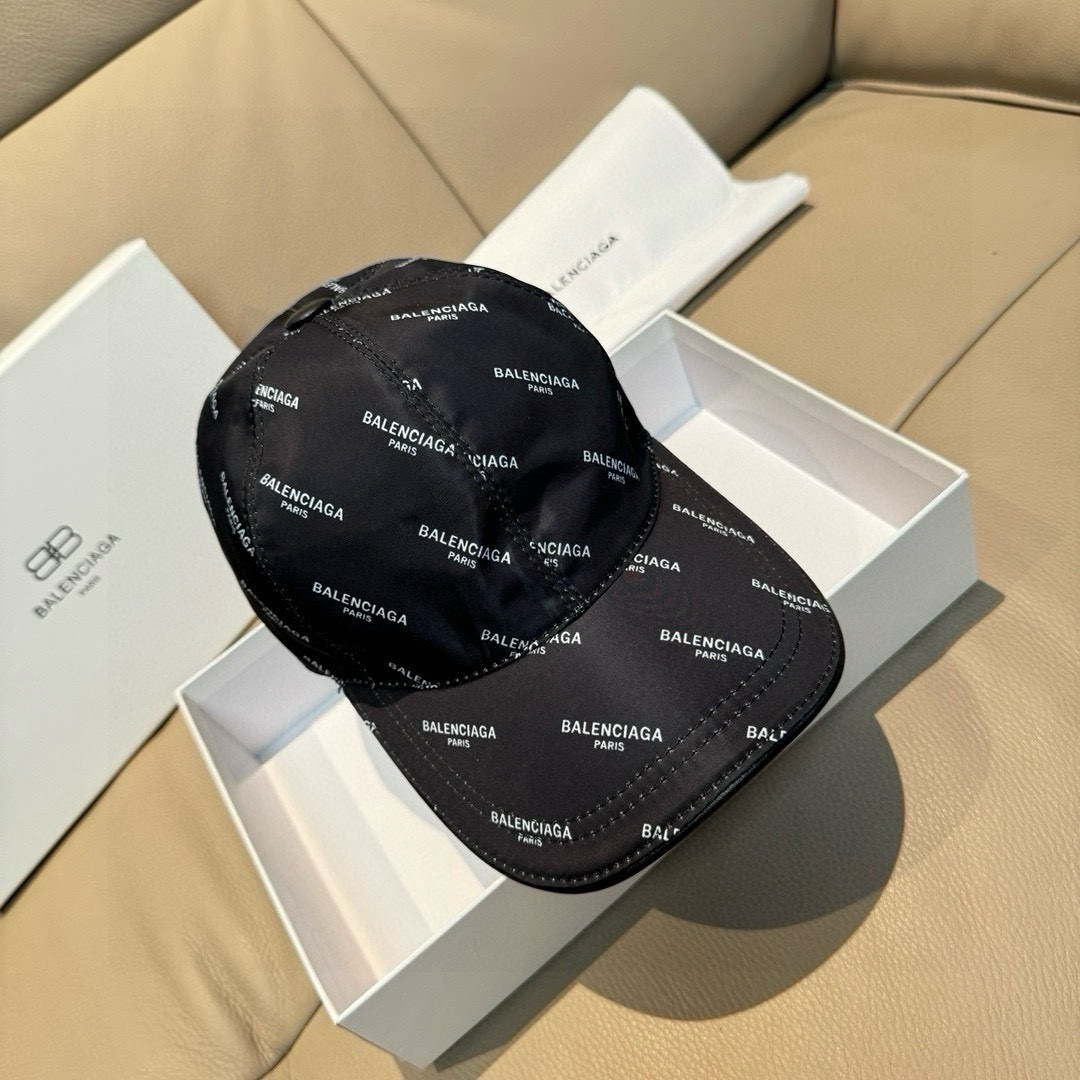 配盒子布袋，Balenciaga（巴黎世家）经典原单棒球帽， 专柜1:1开模订制，原版丝印绸缎面料+头层