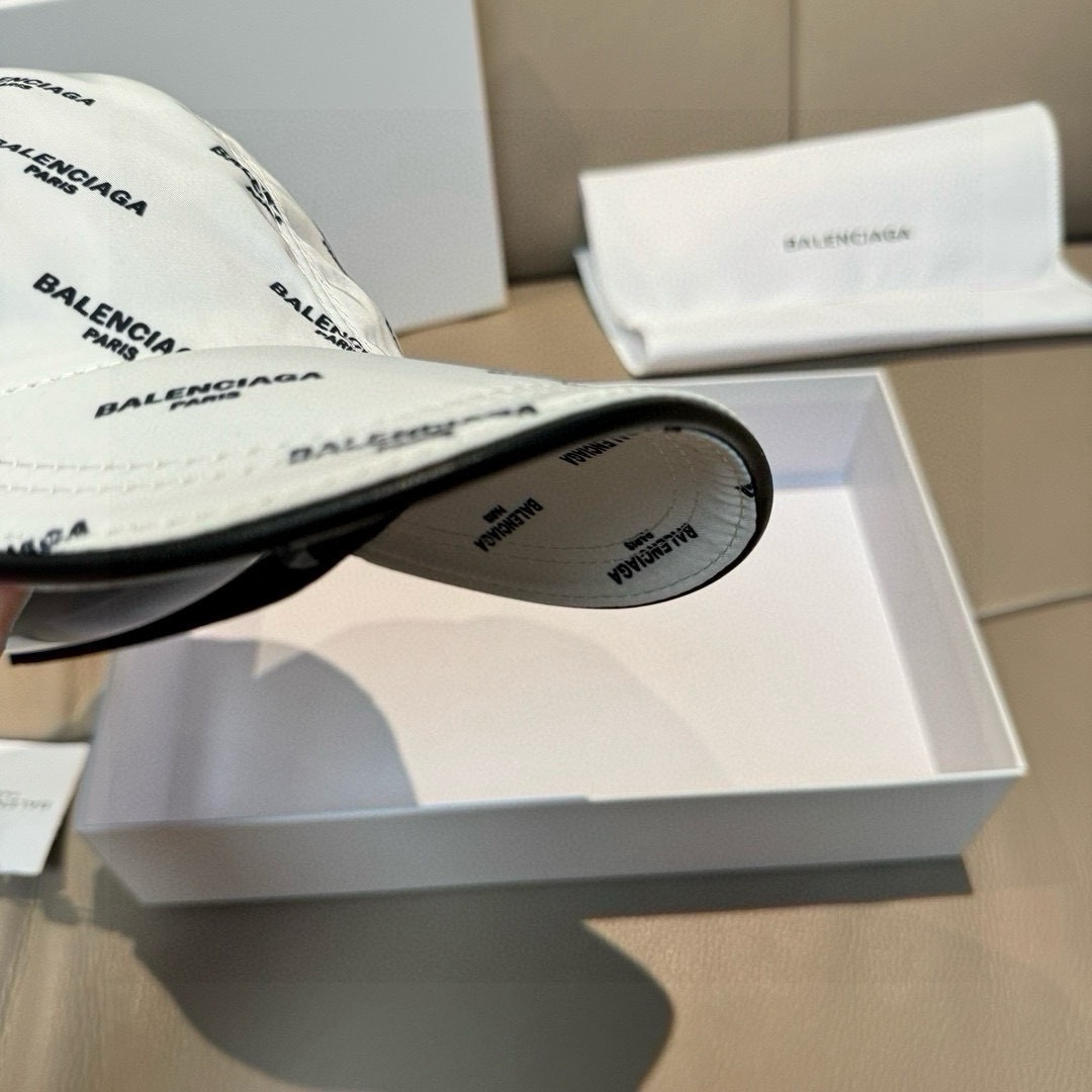 配盒子布袋，Balenciaga（巴黎世家）经典原单棒球帽， 专柜1:1开模订制，原版丝印绸缎面料+头层