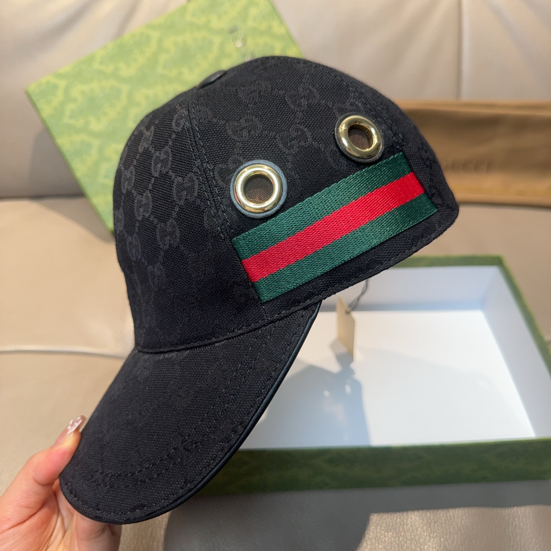 Gucci 配盒子布袋 Gucci(古奇) 款 棒球帽 钢扣款 1:1开模订制 帆布料+头层牛皮