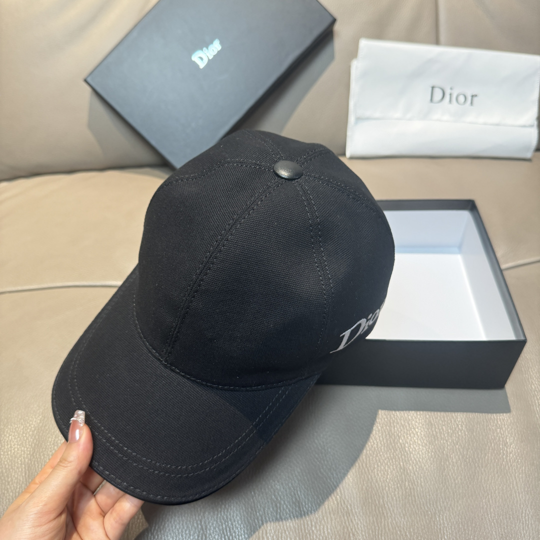 Dior 配盒子布袋 Dior(迪奥) 棒球帽 字母刺绣 1:1开模订制 帆布料+头层牛皮