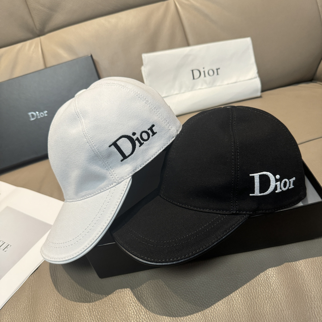 Dior 配盒子布袋 Dior(迪奥) 棒球帽 字母刺绣 1:1开模订制 帆布料+头层牛皮