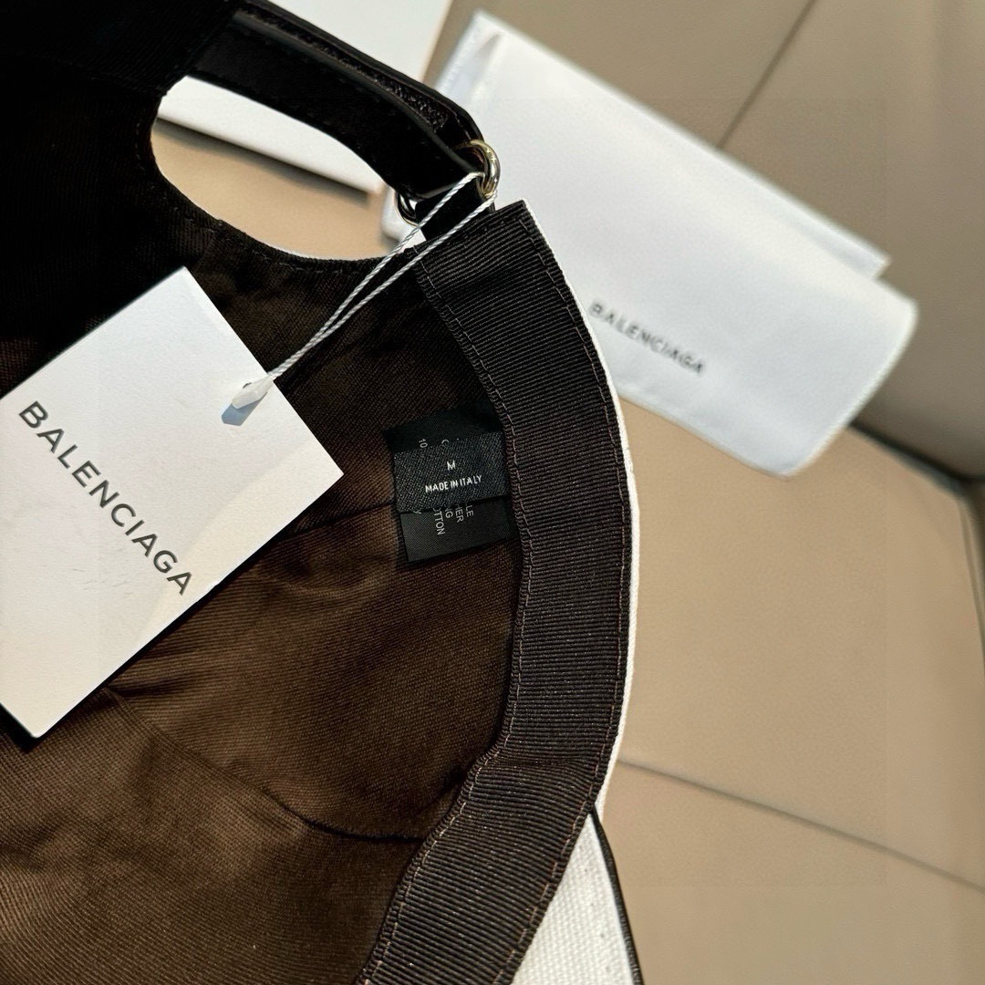 配盒子布袋，Balenciaga（巴黎世家）新款原单棒球帽，1:1开模订制，全新立体刺绣，精致无暇！原版