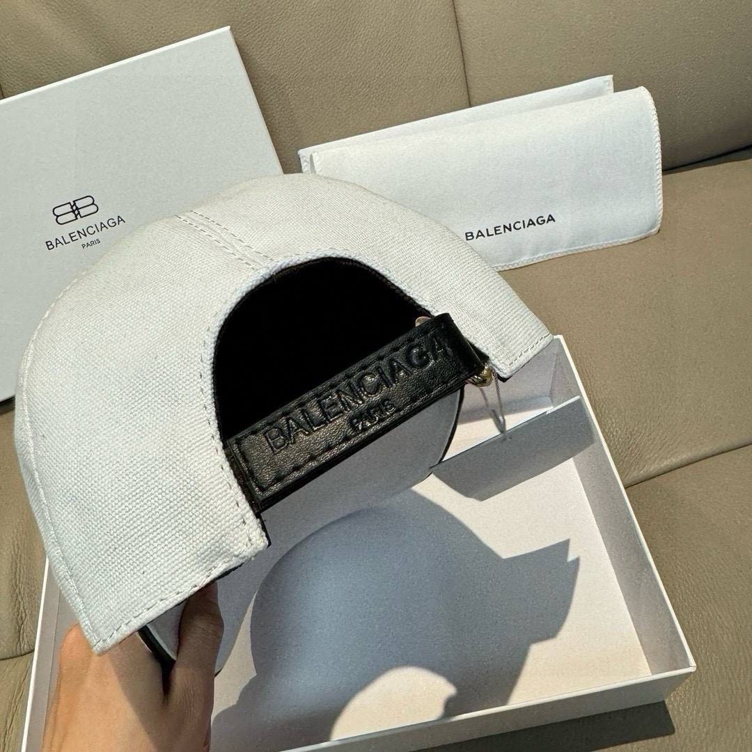 配盒子布袋，Balenciaga（巴黎世家）新款原单棒球帽，1:1开模订制，全新立体刺绣，精致无暇！原版