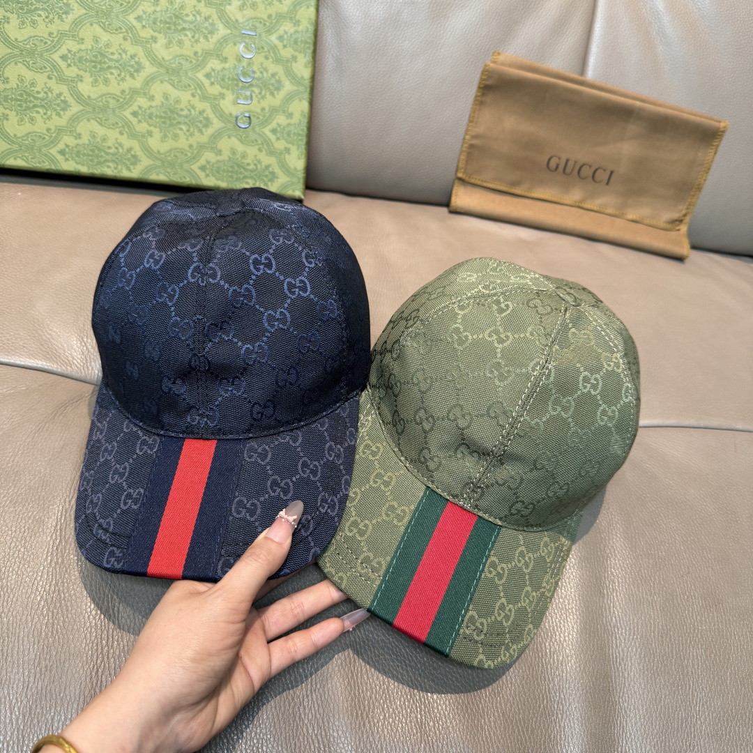 原单版本新色出货！配盒子布袋，Gucci(古奇)最新原单棒球帽，宽版织带。专柜1:1开模订制，最高版本，