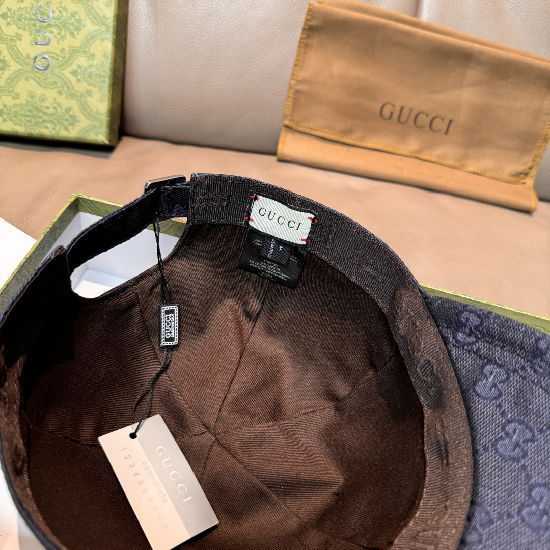 原单版本新色出货！配盒子布袋，Gucci(古奇)最新原单棒球帽，宽版织带。专柜1:1开模订制，最高版本，