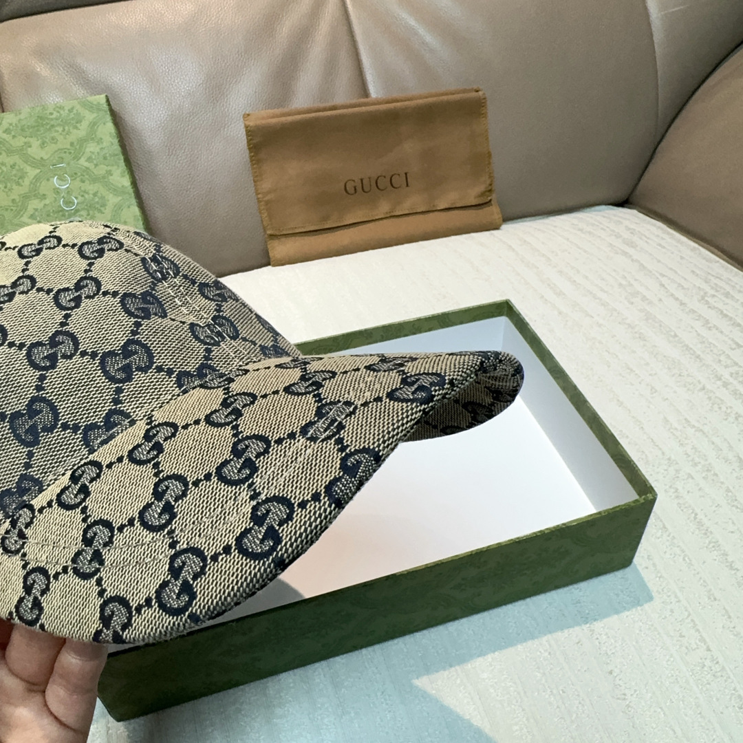 配盒子布袋，Gucci(古奇)新款原单棒球帽，侧面大双G刺绣，1:1开模订制，重工刺绣，细节可媲美专柜，