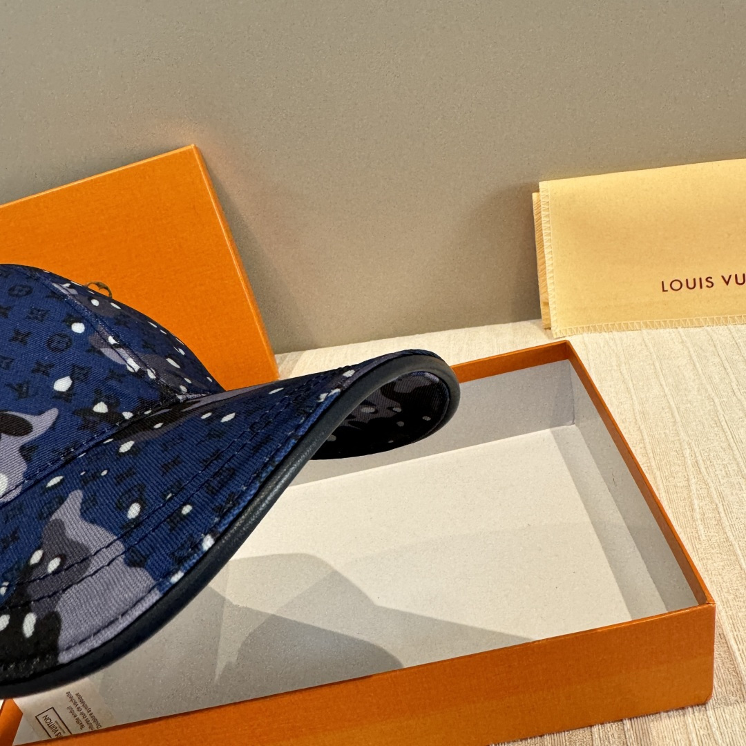 Louis Vuitton 配盒子布袋 LV(路易威登)新款 棒球帽 lv迷彩印花 1:1开模订制 牛仔布料
