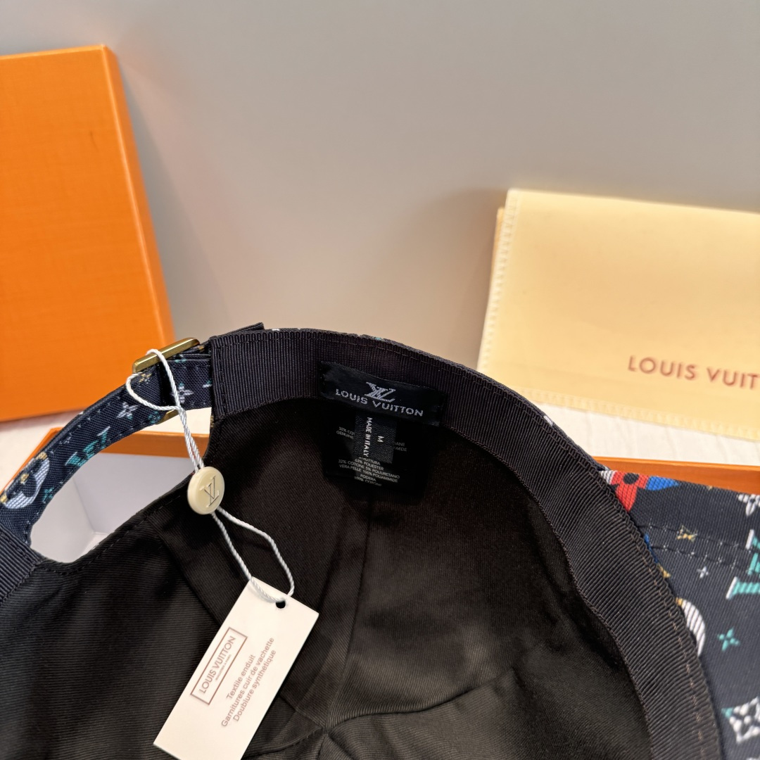 Louis Vuitton 配盒子布袋 LV(路易威登)新款 棒球帽 十三彩印花 1:1开模订制 牛仔布料