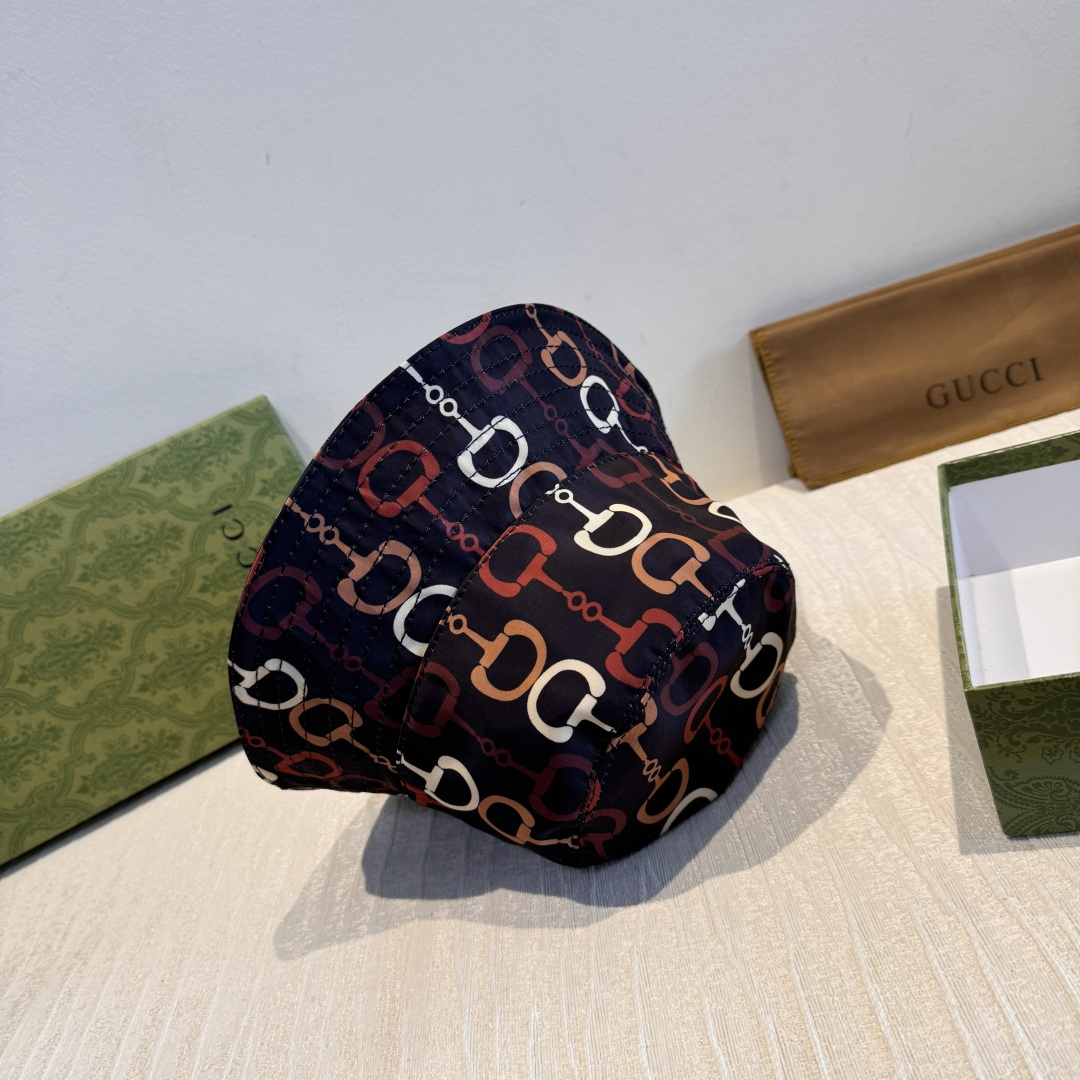 配包装布袋，Guc*i古奇新款原单渔夫帽，马衔扣渔夫帽，专柜1:1开模订制，原版素缎面料+纯棉里衬，轻盈