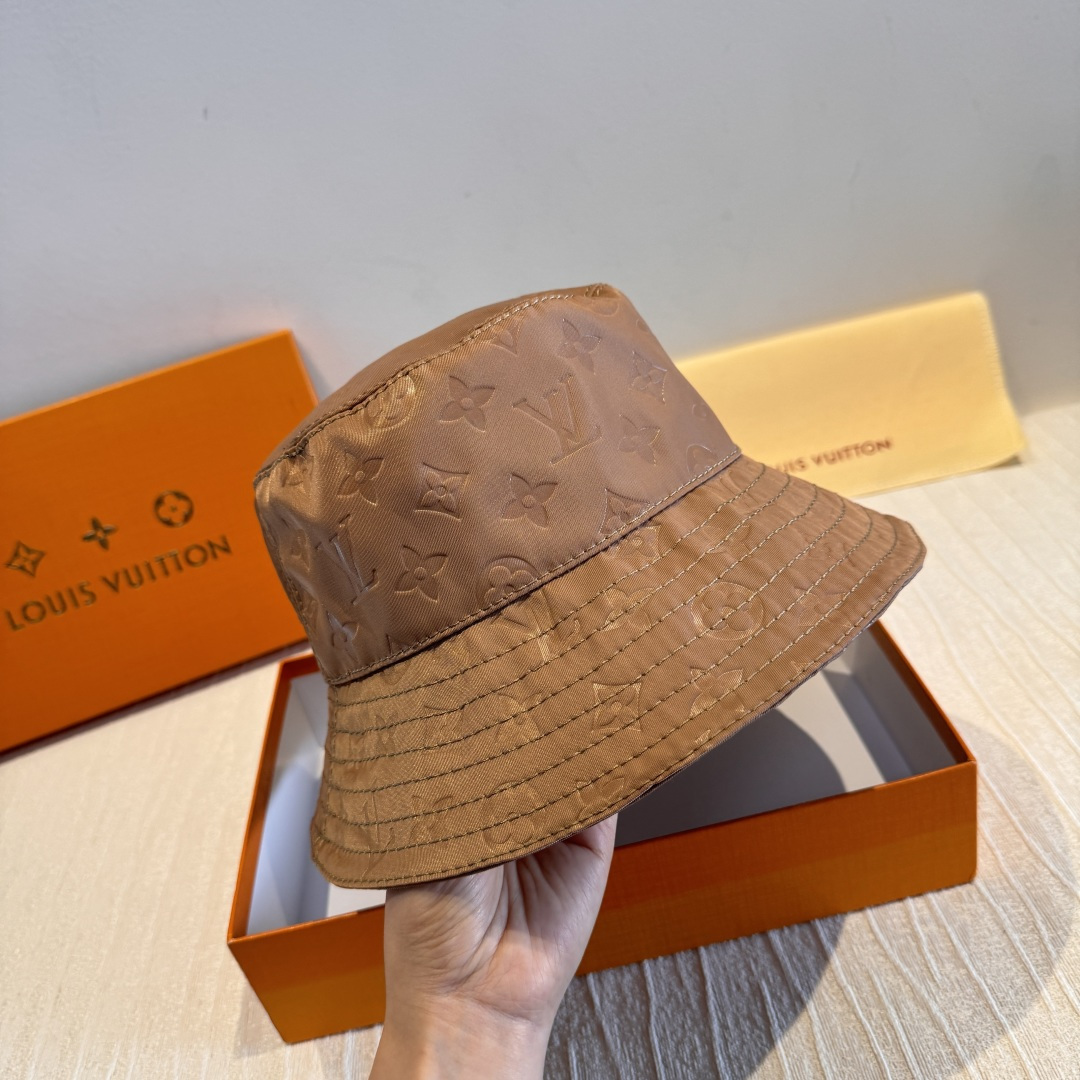 配包装布袋，Lv经典款原单渔夫帽，顶级版本，专柜1:1开模订制，原版缎面提花布料+纯棉里衬，轻盈透气！质