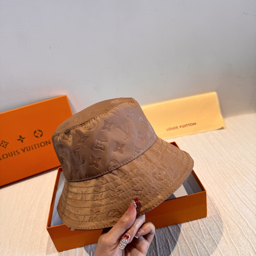 配包装布袋，Lv经典款原单渔夫帽，顶级版本，专柜1:1开模订制，原版缎面提花布料+纯棉里衬，轻盈透气！质