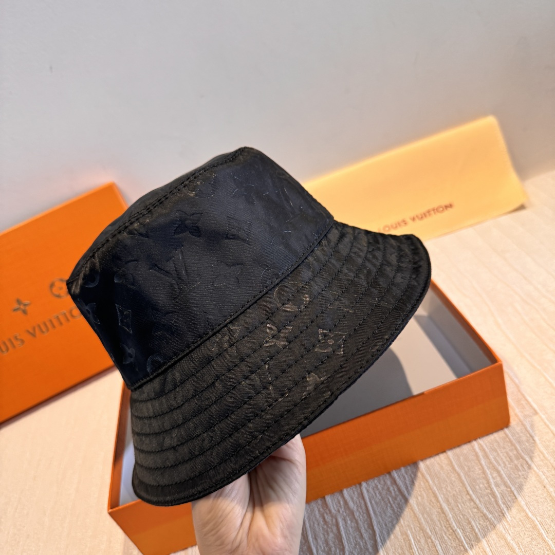 配包装布袋，Lv经典款原单渔夫帽，顶级版本，专柜1:1开模订制，原版缎面提花布料+纯棉里衬，轻盈透气！质