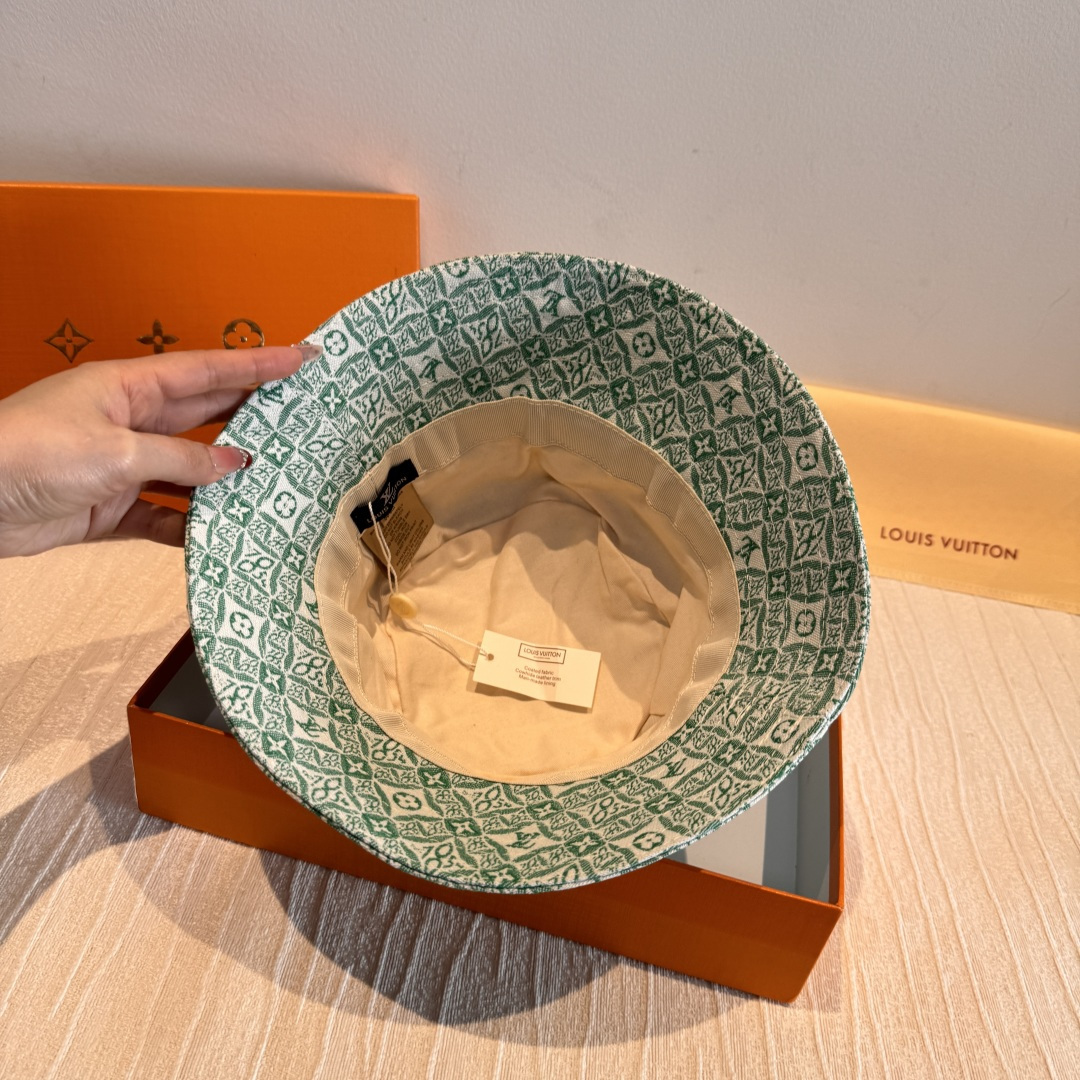 配包装布袋，Lv经典款原单渔夫帽，顶级版本，专柜1:1开模订制，原版牛仔提花布料+纯棉里衬，轻盈透气！质