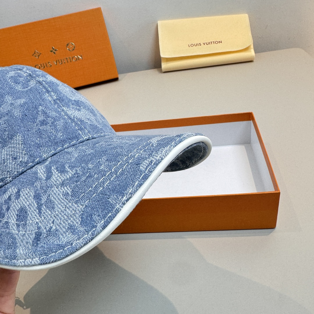 配盒子布袋，LV路易威登新款原单棒球帽，LV牛仔提花，专柜1:1开模订制，原版帆布面料+头层牛皮，轻盈透