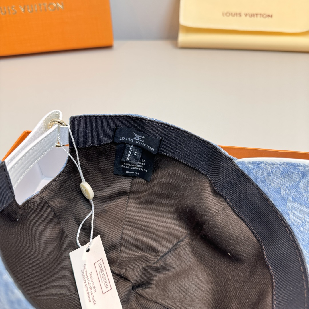 配盒子布袋，LV路易威登新款原单棒球帽，LV牛仔提花，专柜1:1开模订制，原版帆布面料+头层牛皮，轻盈透